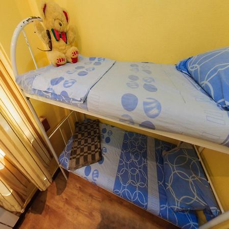Yourhostel Svyatoshino Kiev Ngoại thất bức ảnh