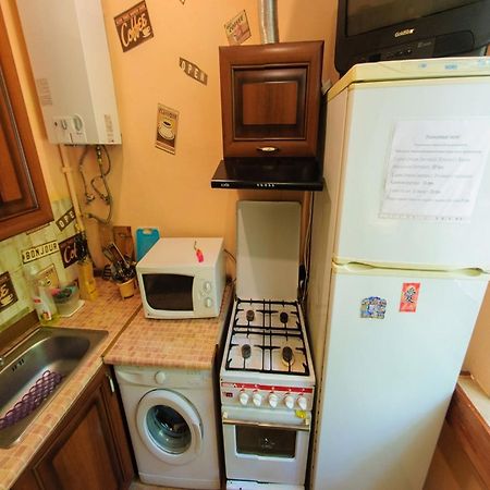 Yourhostel Svyatoshino Kiev Ngoại thất bức ảnh