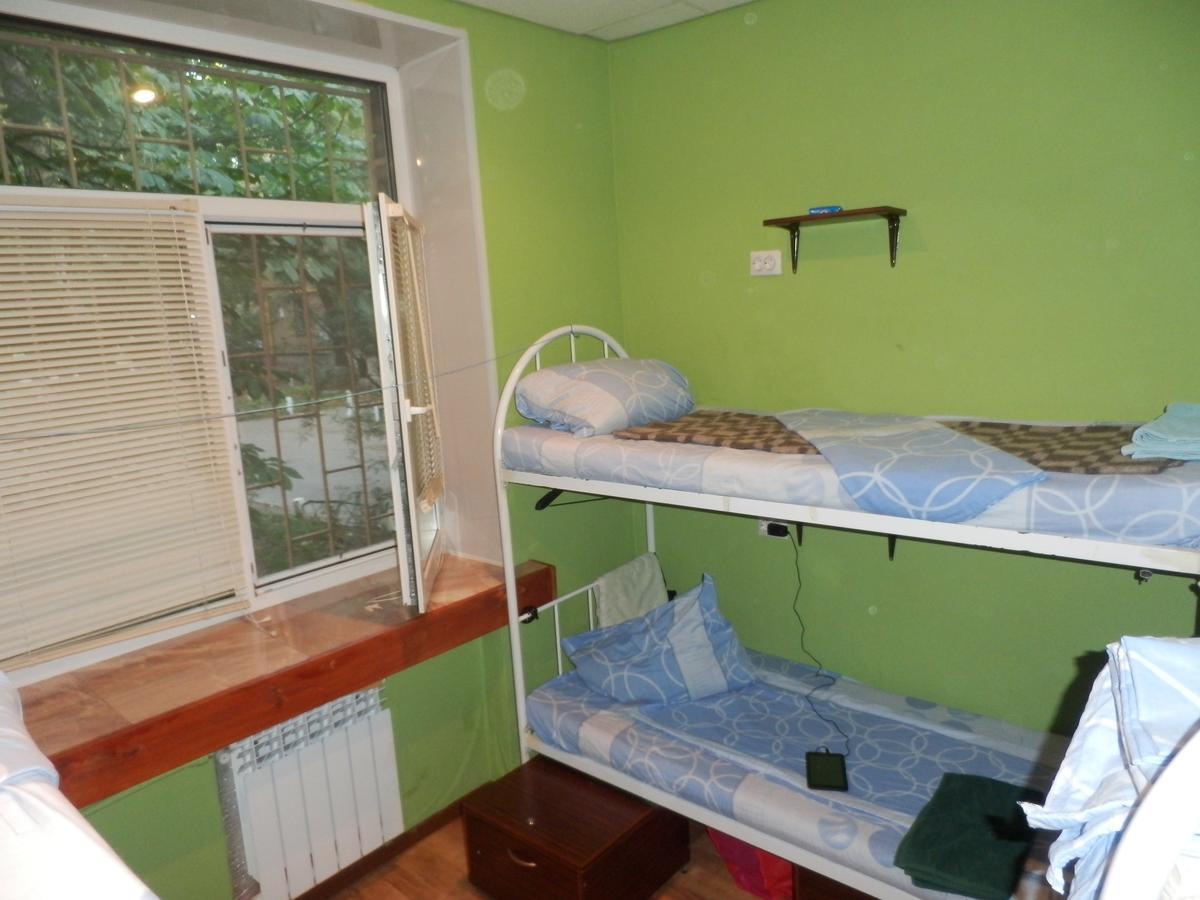Yourhostel Svyatoshino Kiev Ngoại thất bức ảnh