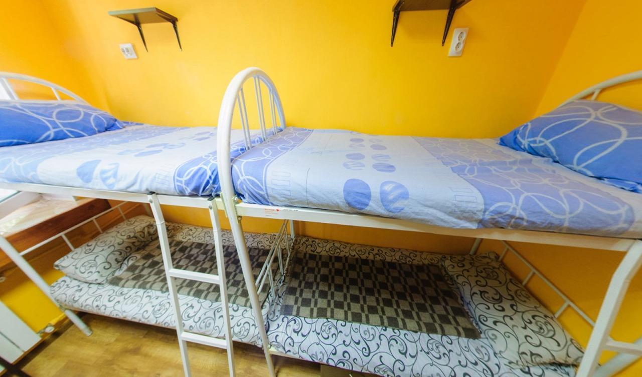 Yourhostel Svyatoshino Kiev Ngoại thất bức ảnh